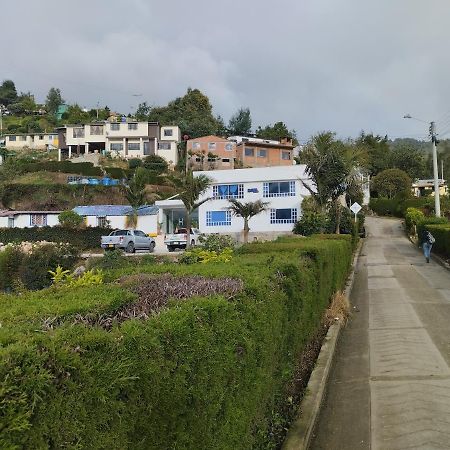 Hotel Colina Los Robles Gachancipa Luaran gambar